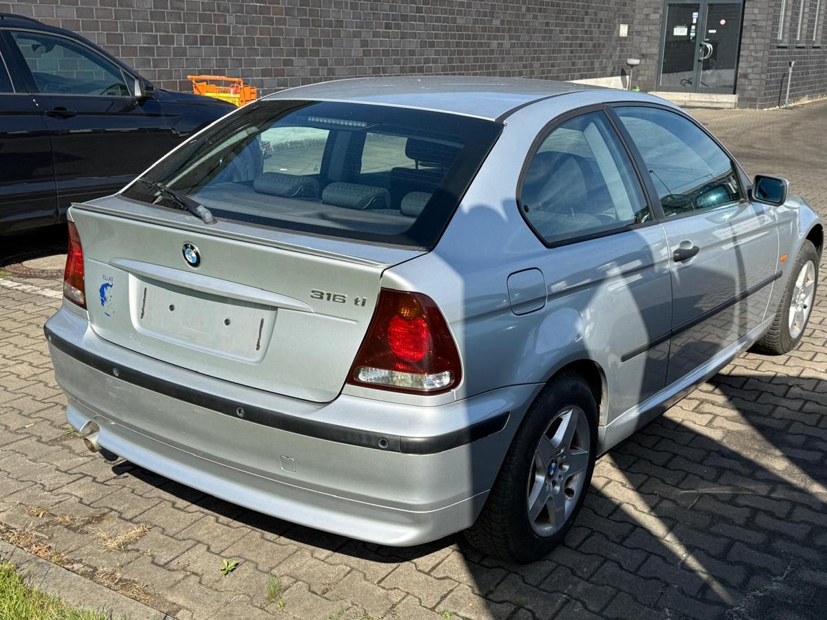BMW E46 Compact original Kotflügel links 354 Titansilber Metallic BJ04